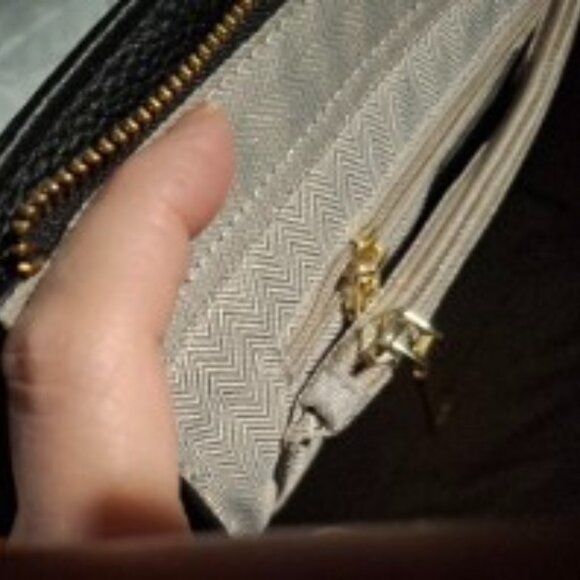 Natural Leather Shoulder Bag with Crossbody Strap NWT - Picture 5 of 8